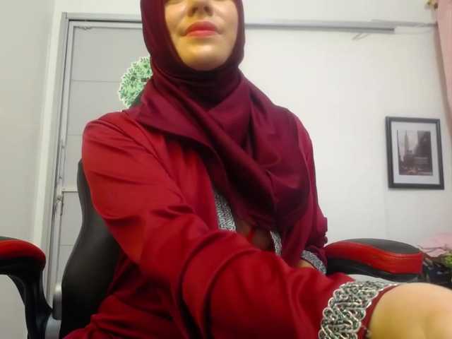 لقطات البث BushraBurhan