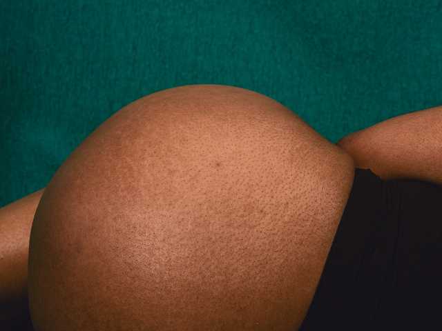 صورة الملف الشخصي bustyboobsxxll