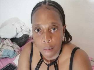 دردشة الفيديو المثيرة Bustylove27