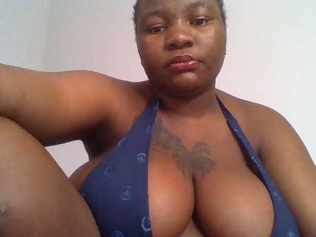 لقطات البث bustymelons69