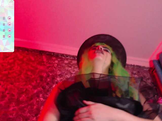 لقطات البث caitlin-gomez