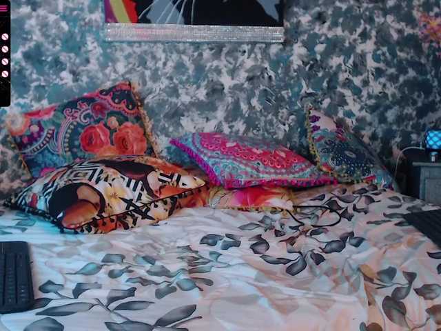 لقطات البث caitlin-gomez