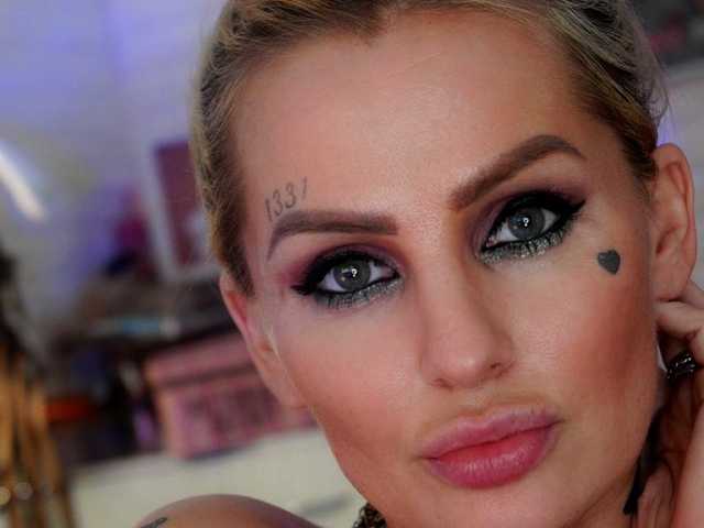 صورة الملف الشخصي CallMeBadGirl