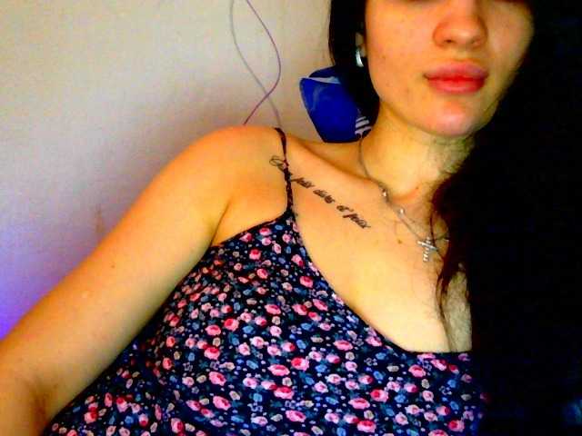 لقطات البث camillarose