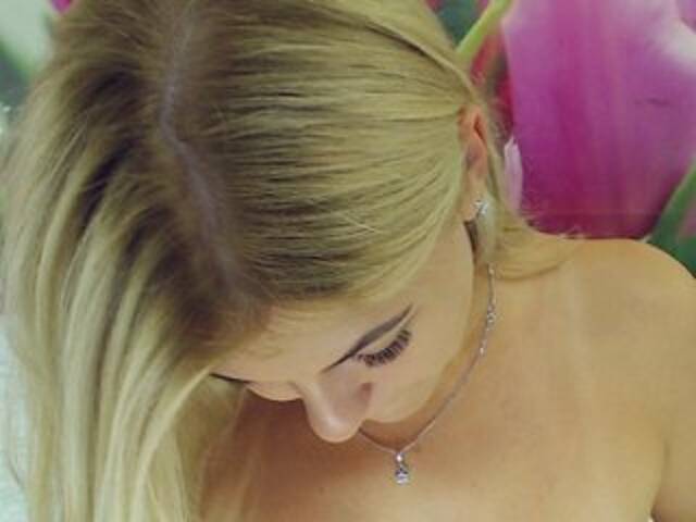 لقطات البث CamomillaG