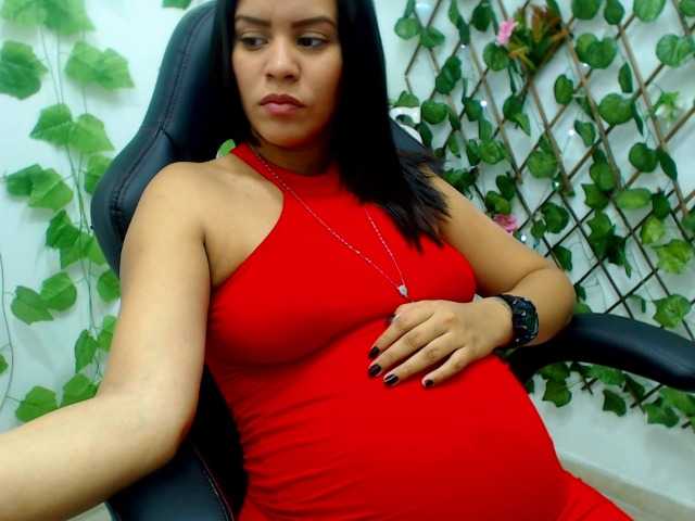 لقطات البث candy-hot