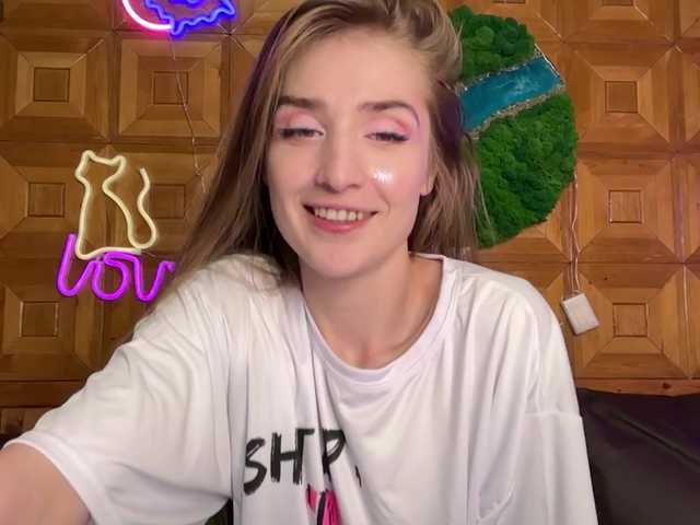 لقطات البث SweetyMeow