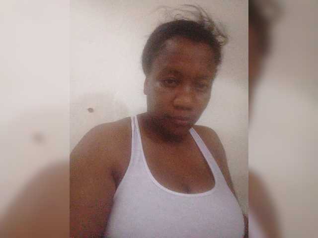 لقطات البث Canela08