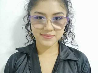 دردشة الفيديو المثيرة CARAMEELL