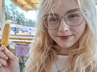 دردشة الفيديو المثيرة CarenPoellnitz