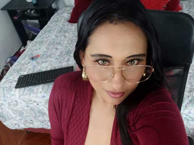 صورة الملف الشخصي carolinalovee