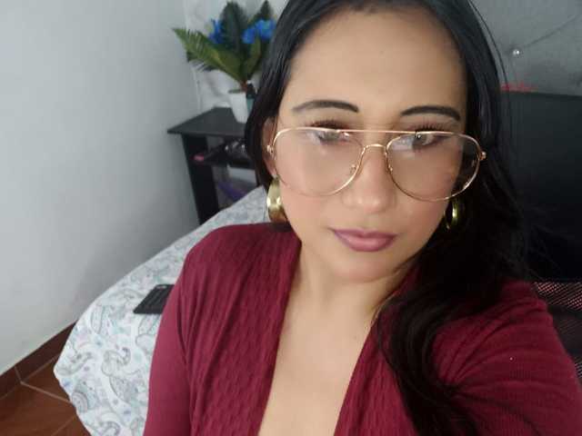 صورة الملف الشخصي carolinalovee