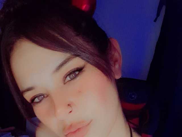 صورة الملف الشخصي Carolineevans
