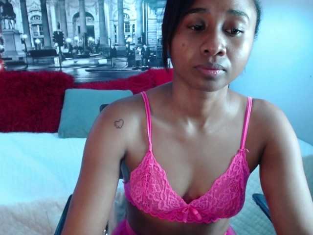 لقطات البث CarolinnHub