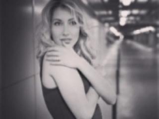 دردشة الفيديو المثيرة carriejones