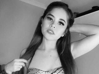 دردشة الفيديو المثيرة CassidyLulu1