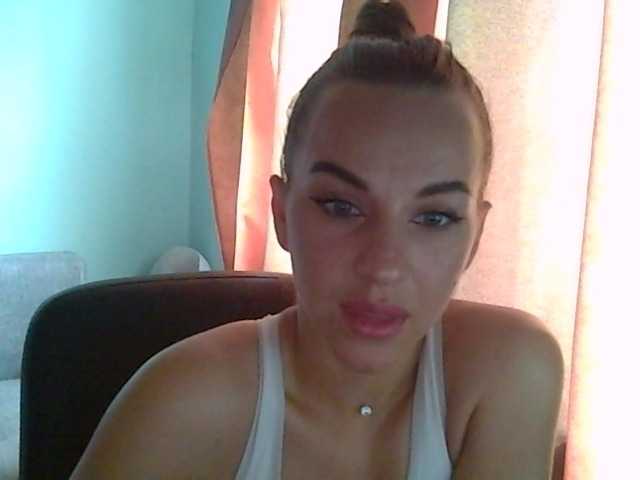 لقطات البث CassyLess