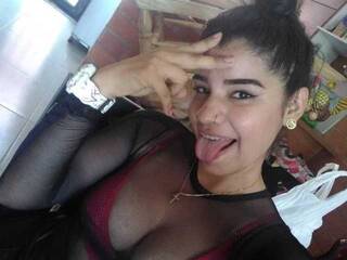 دردشة الفيديو المثيرة CataleyaRusel