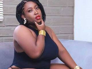 دردشة الفيديو المثيرة Chanel-blak