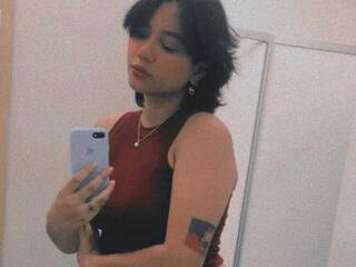 دردشة الفيديو المثيرة CharliePrin