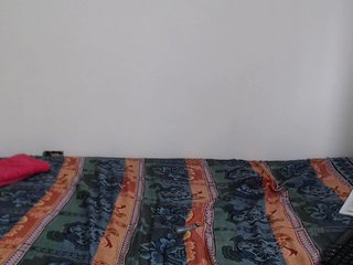 لقطات البث charlizelatin