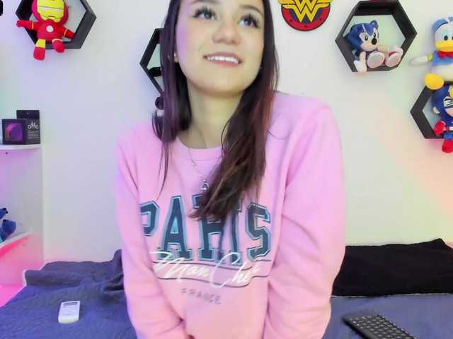 لقطات البث Charlotequeen