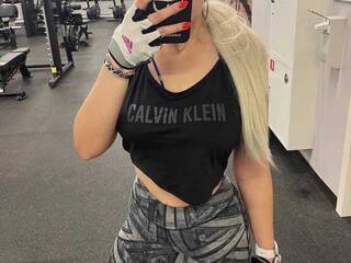 دردشة الفيديو المثيرة CharlottaShy