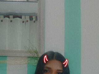 دردشة الفيديو المثيرة charlotte-deeptroat