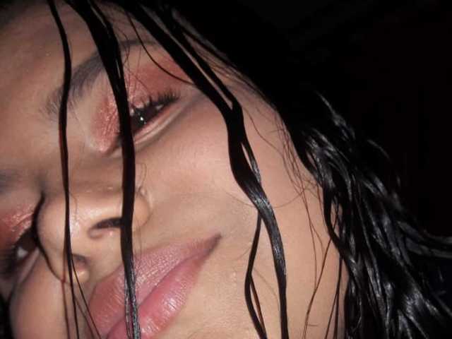 صورة الملف الشخصي CharlotteHolmin