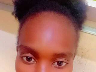 دردشة الفيديو المثيرة Charmydol