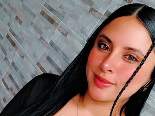 دردشة الفيديو المثيرة Charrlotte-star