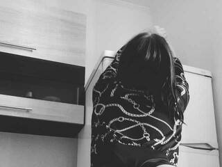 دردشة الفيديو المثيرة chat-with-vik