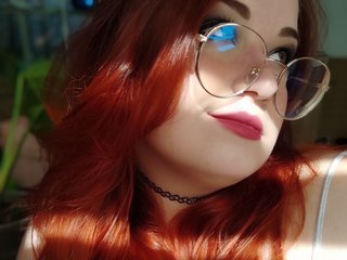 دردشة الفيديو المثيرة ChellWillTell