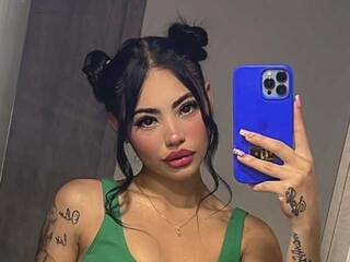 دردشة الفيديو المثيرة cherrymodel