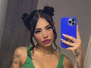 دردشة الفيديو المثيرة cherrymodel