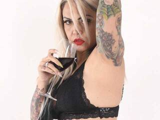 دردشة الفيديو المثيرة inkfemme