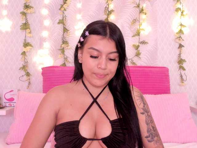 لقطات البث ChloeLoyd