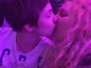 دردشة الفيديو المثيرة chlorid