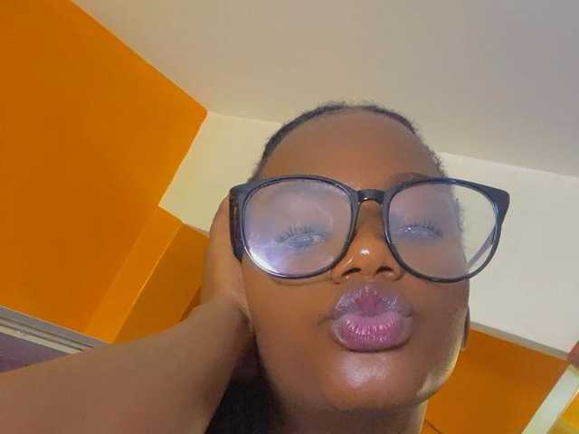 صورة الملف الشخصي Chocobabe1076