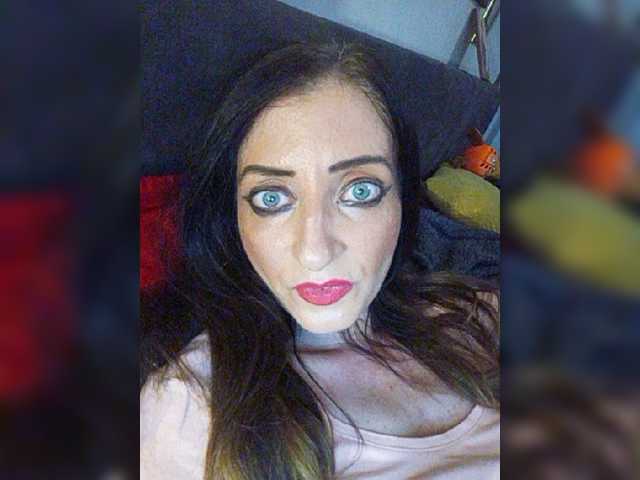 لقطات البث ChristianaHot