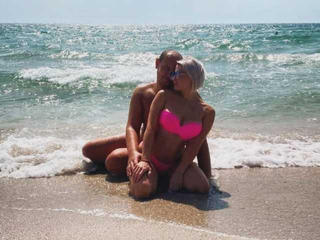 صورة الملف الشخصي Christine-And-Karl