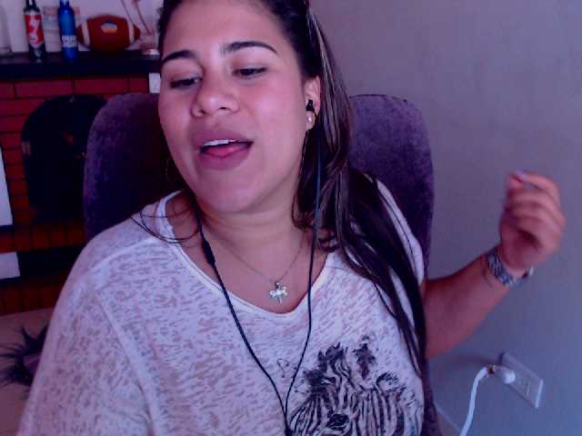لقطات البث christineb