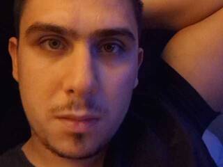 دردشة الفيديو المثيرة CHSATAN