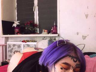 دردشة الفيديو المثيرة Chubby-Eva