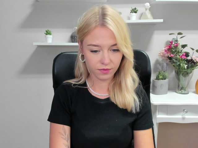 الصور CindyGlam #blonde #joi #cuckold #femdom #sph