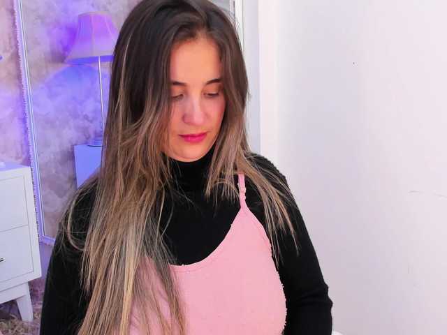 لقطات البث ClaraCornerr