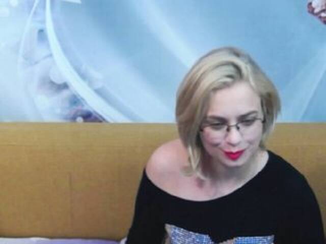 لقطات البث ClaraWet