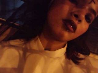 دردشة الفيديو المثيرة ClaryCats