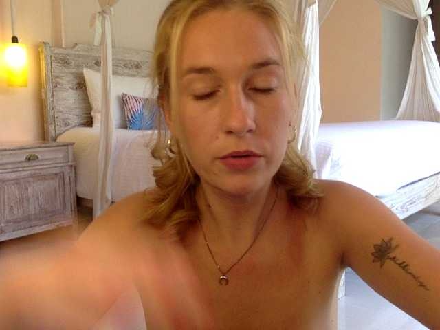 لقطات البث lilbadgurl