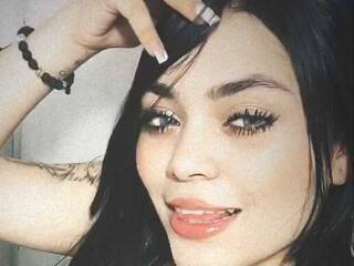 دردشة الفيديو المثيرة Clhoe-Doll